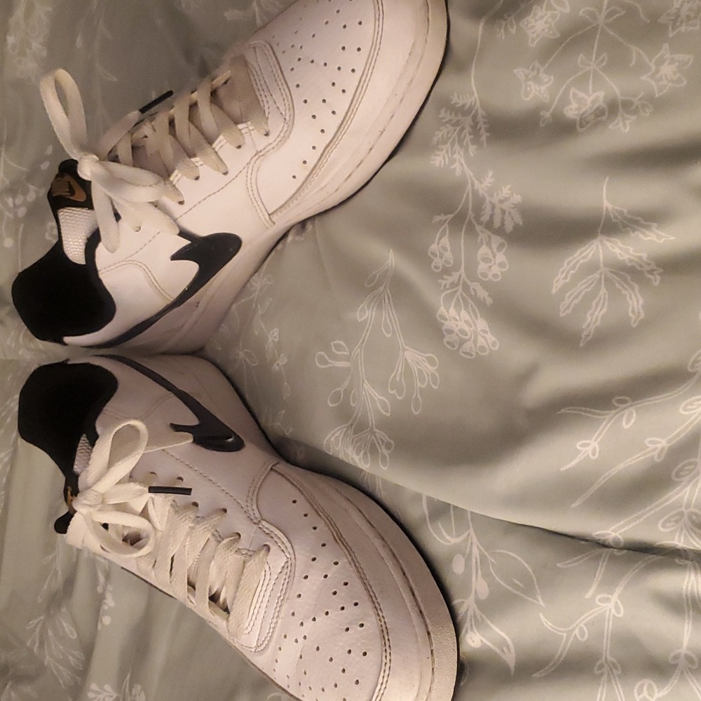 White and Black patent leather leather Men's sneakers